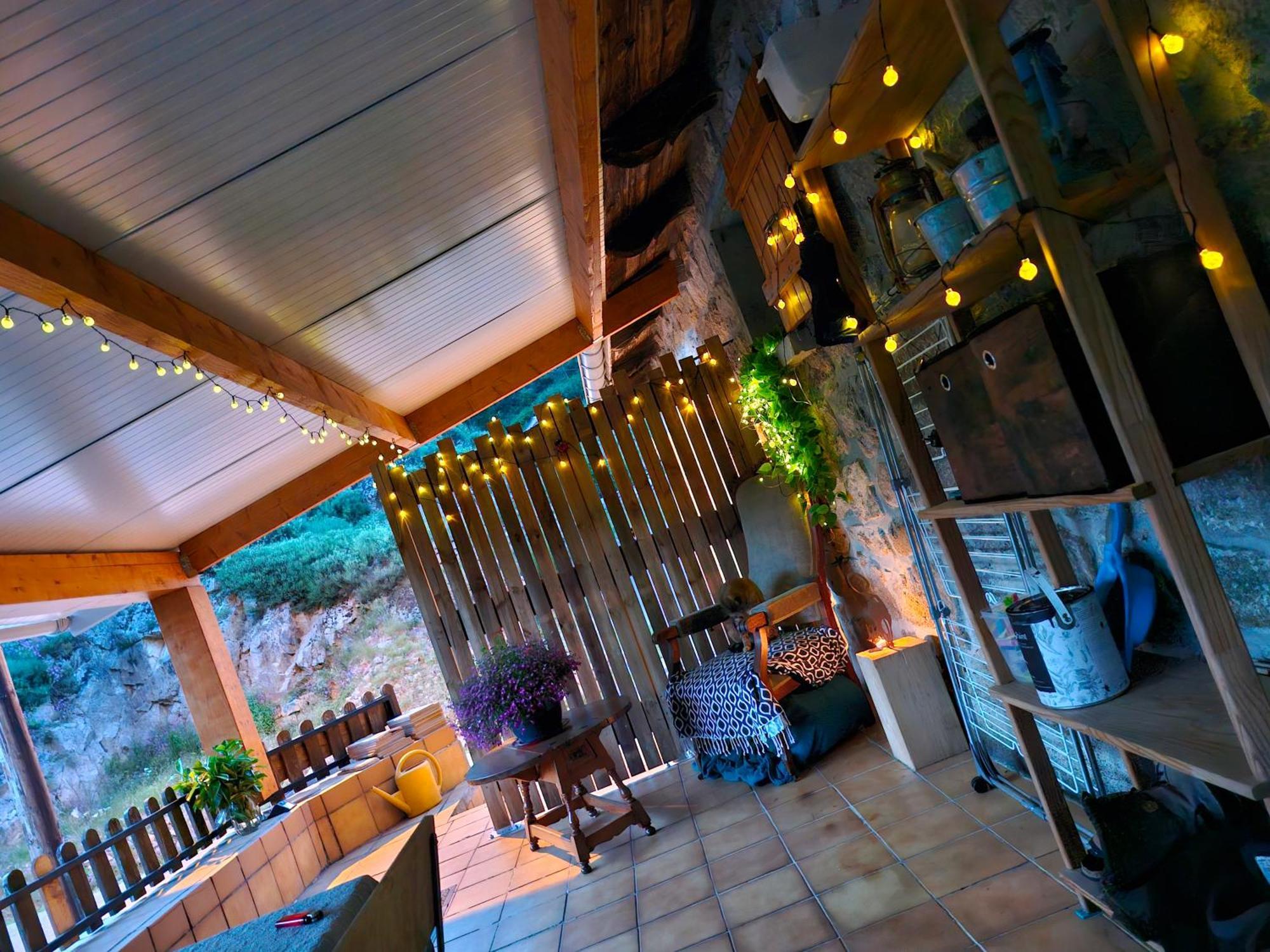 La Cabane Des Lucioles Saint-Julien-Boutieres Buitenkant foto